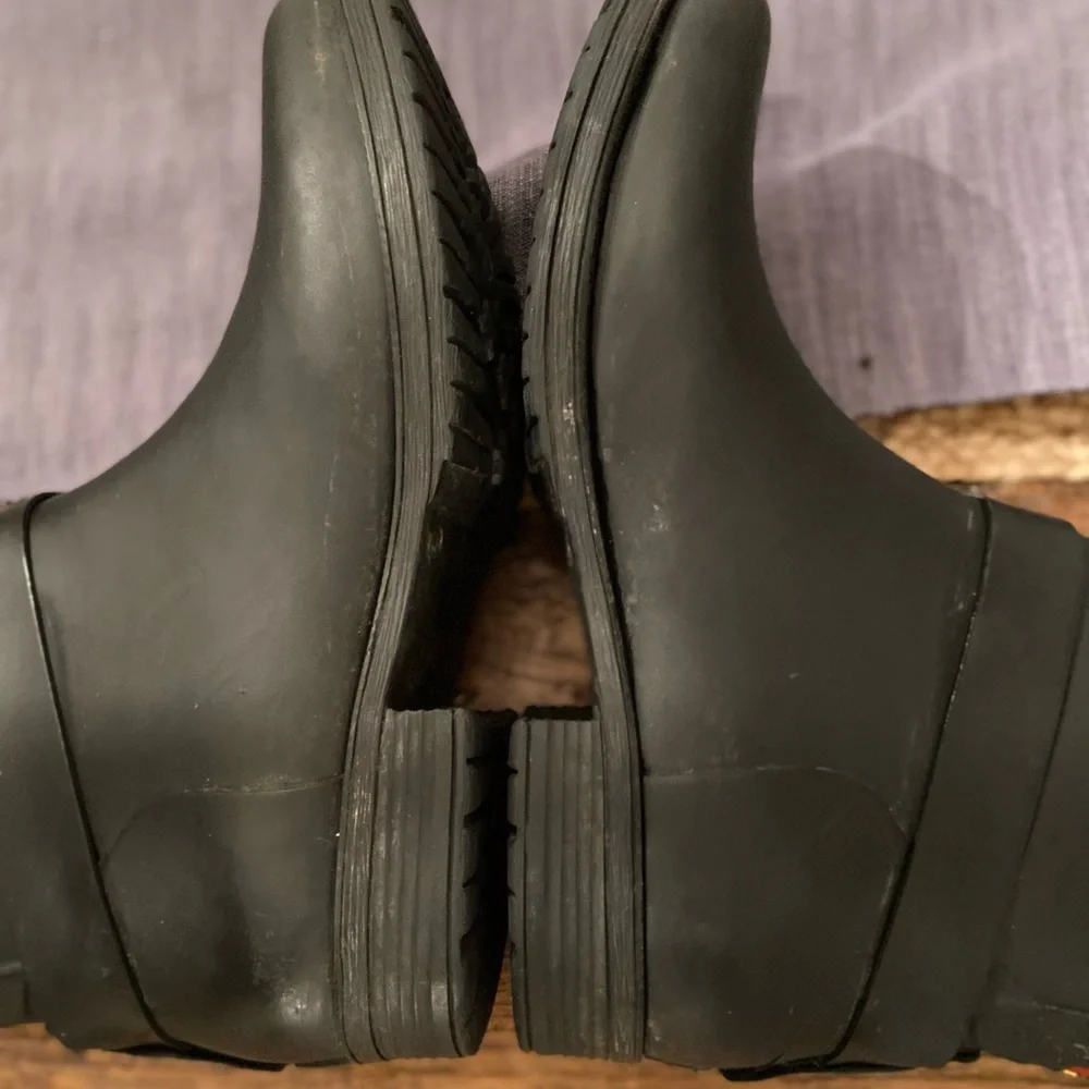 Colors of California Camperos rubber low boot with back‎ zip Black size 9